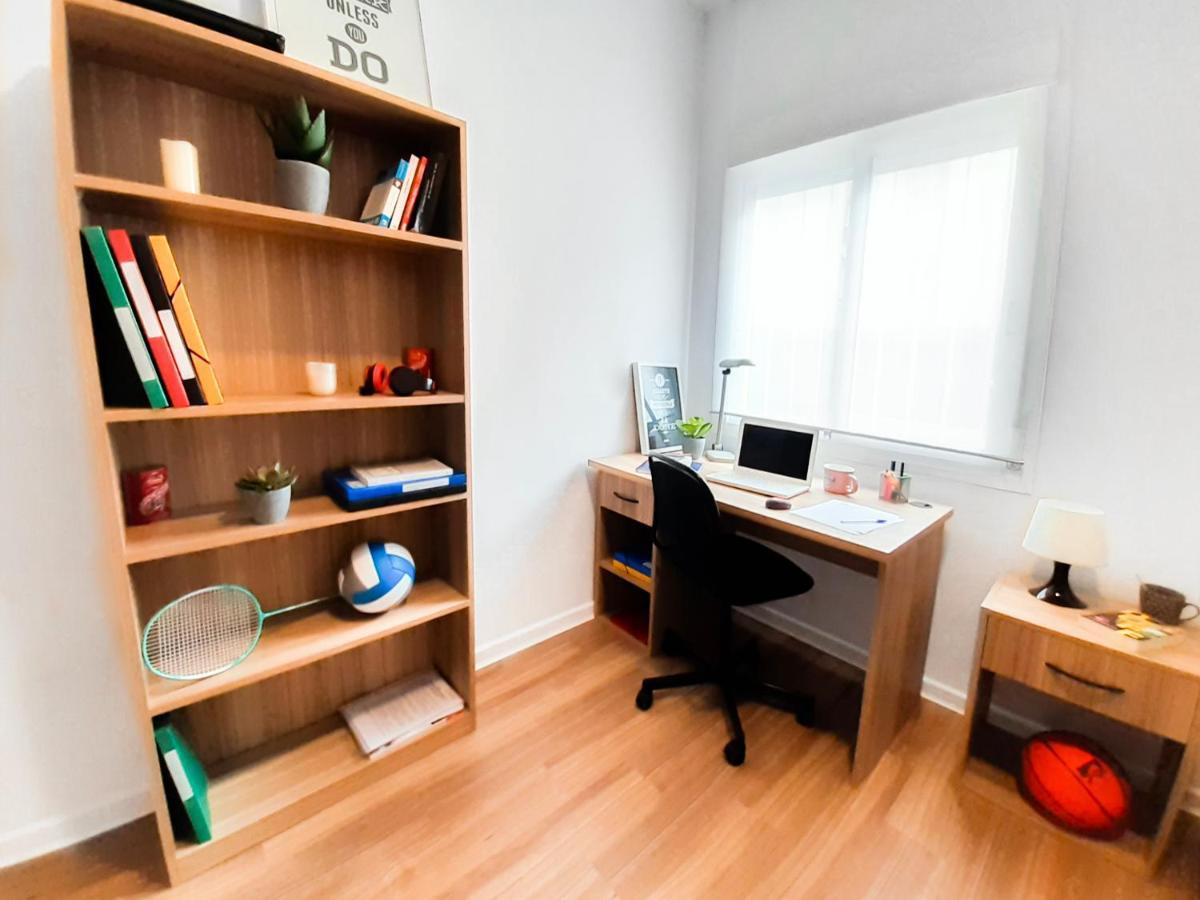Micampus Malaga Student Residence Eksteriør billede